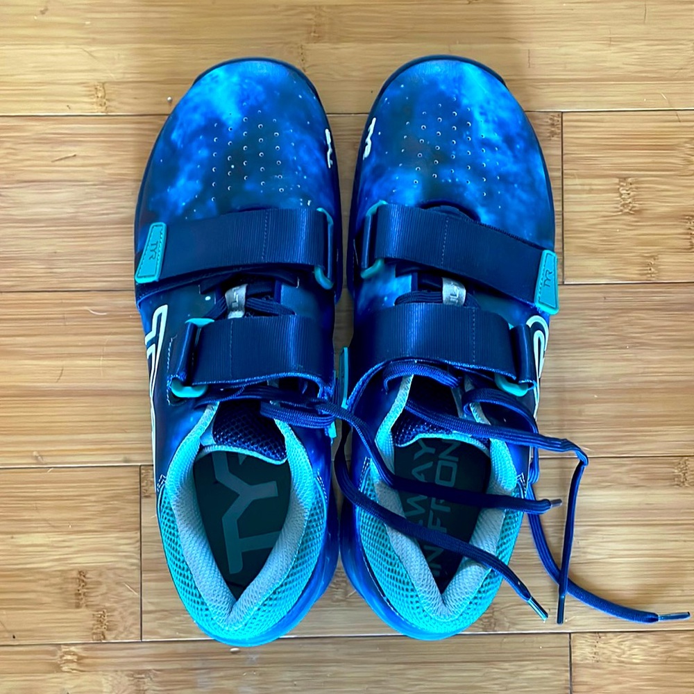 TYR weightlifting shoes
